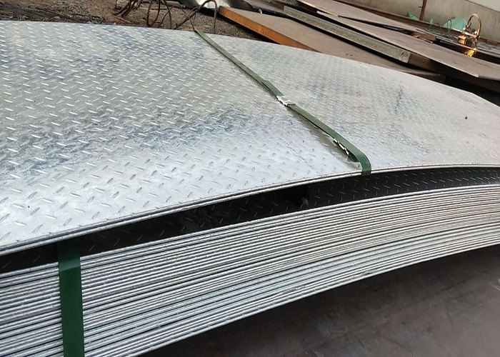 ASTM A786 Hot Dipped Galvanized Checkered Plate Good Machinability Easy