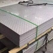 Buy 5 Bar Pattern Diamond Tread Plate Aluminum Sheets 1100 3003 5050 6061 7003 online manufacture